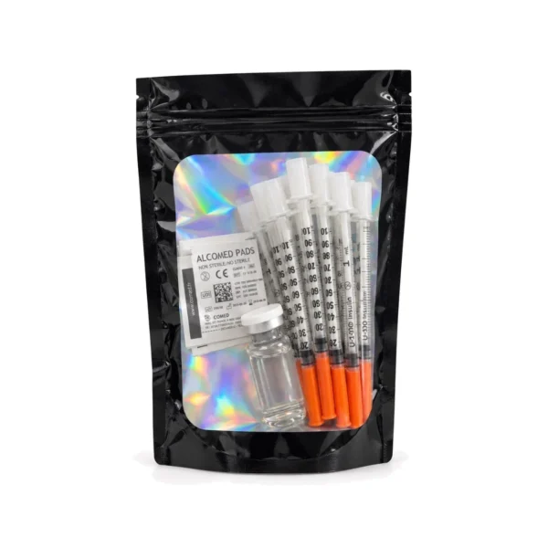 Kit de reconstitution LooksLabs dans son sachet : eau bactériostatique, seringues et tampons alcoolisés